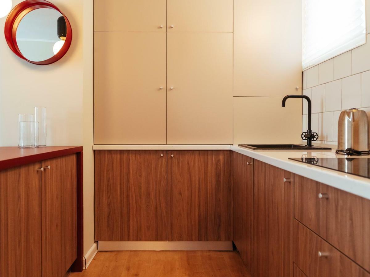 Classy Apartment - Old Town Bukares Bagian luar foto